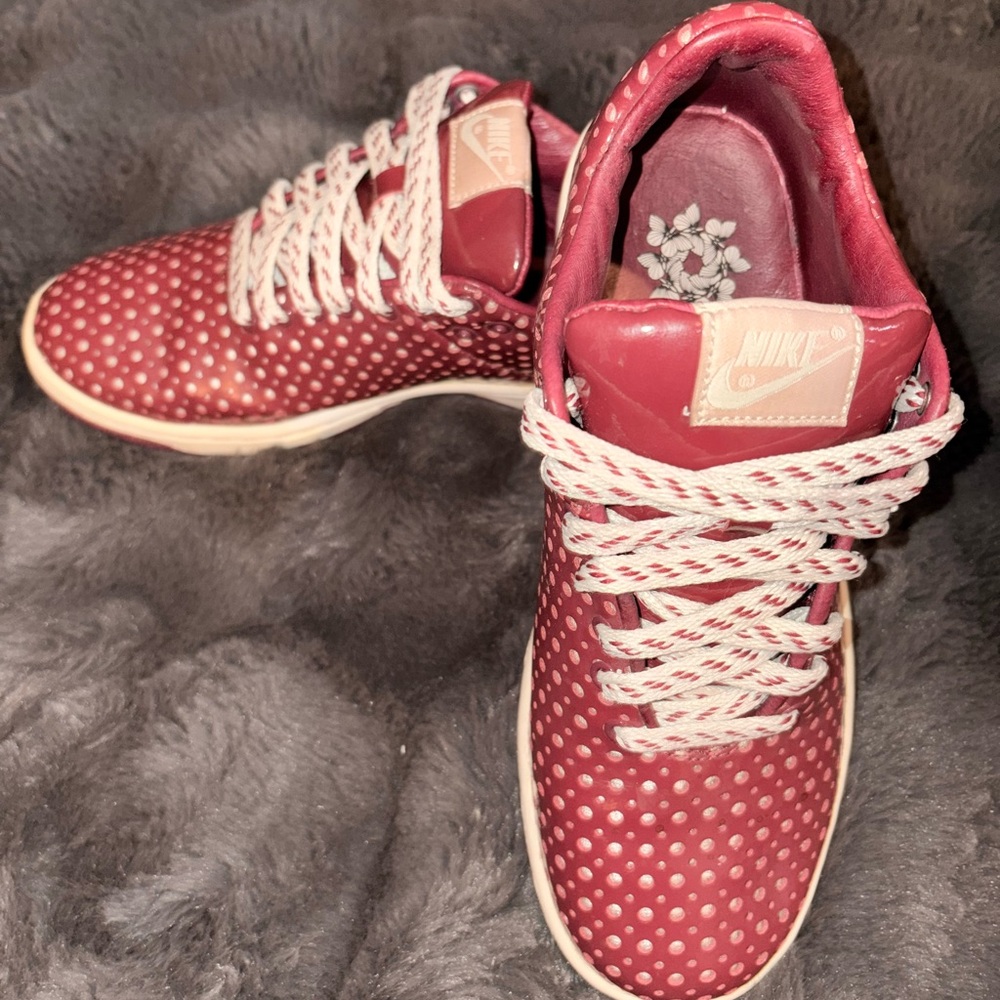 Nike Women's Burgundy Polka Dot Sneakers